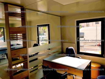 container metalic pret